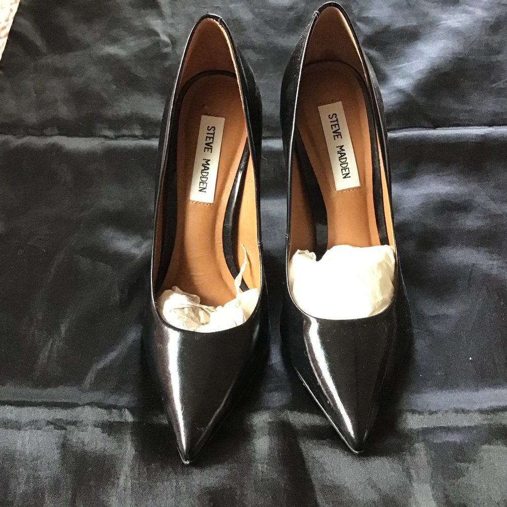 Steve Madden Proto Black Pump